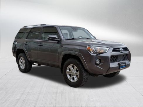 Used 2021 Toyota 4Runner SR5 Premium w/ Moonroof Package AWD/4WD image 7