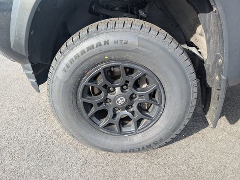 Used 2023 Toyota Tacoma SR5 image 12