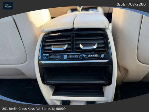 Used 2018 BMW 530i xDrive AWD/4WD image 19