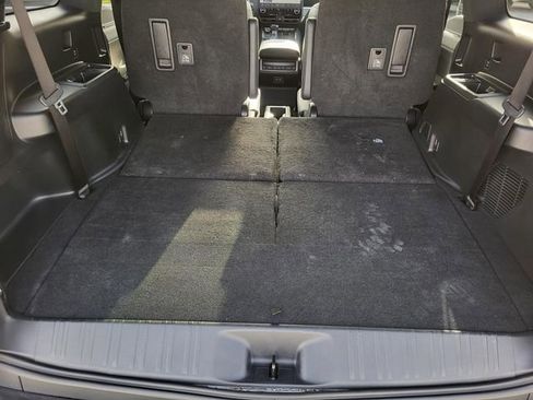 Used 2024 Lexus GX 550 w/ Accessory Package (2T) image 9