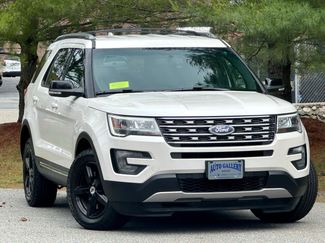 Used 2017 Ford Explorer XLT w/ Equipment Group 201A image 1