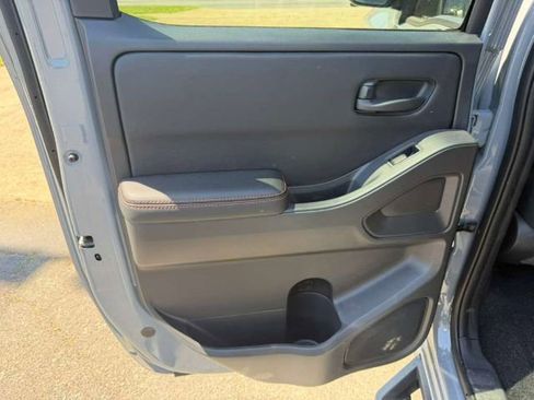 Used 2026 Nissan Frontier Pro-X w/ Pro-X Convenience Package image 11