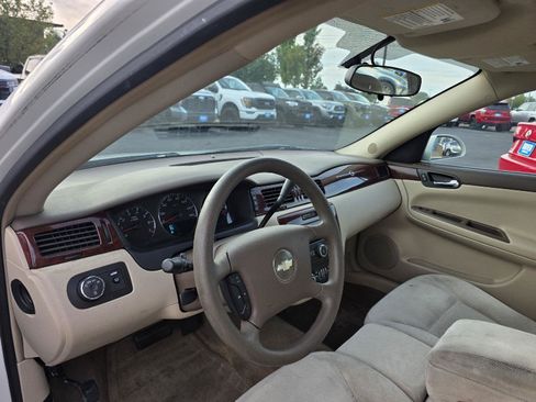 Used 2008 Chevrolet Impala LT FWD image 8