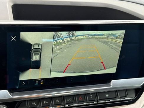 Used 2022 Chevrolet Silverado 1500 High Country w/ High Country Premium Package image 27