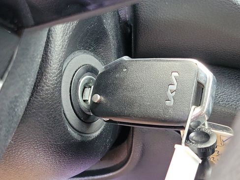 Used 2024 Kia Forte LXS FWD image 14