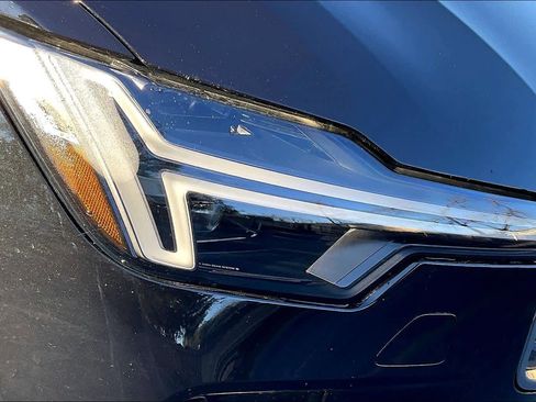 New 2026 Volvo XC90 B5 Plus w/ Protection Package image 33