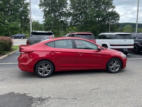 Used 2017 Hyundai Elantra Value Edition w/ Cargo Package FWD image 3