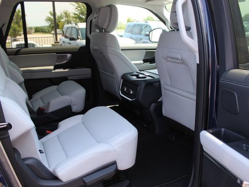 New 2027 Ford Expedition Max Platinum AWD/4WD image 14
