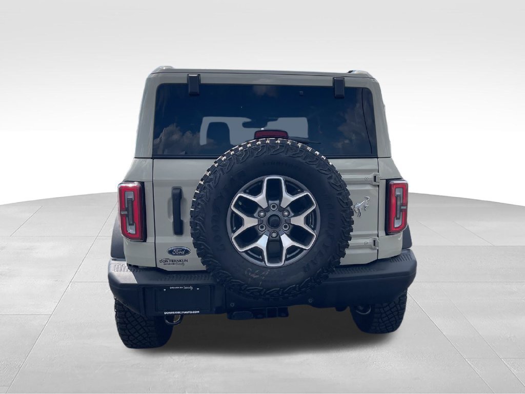 Used 2025 Ford Bronco Badlands AWD/4WD image 4