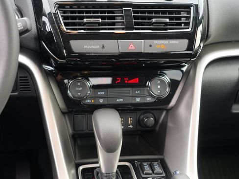 New 2026 Mitsubishi Eclipse Cross LE AWD/4WD image 20