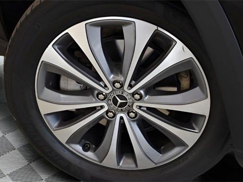 Used 2023 Mercedes-Benz GLE 350 4MATIC image 14