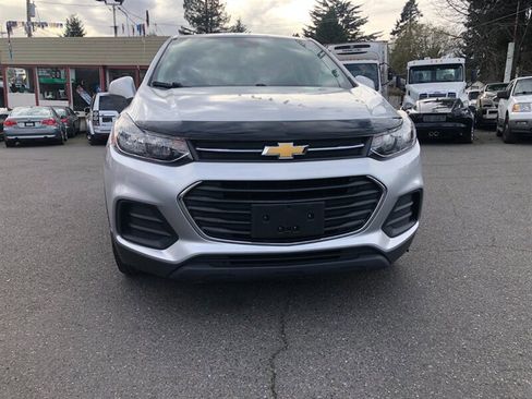 Used 2019 Chevrolet Trax LS FWD image 6