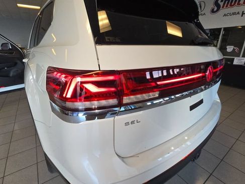 Used 2024 Volkswagen Atlas SEL AWD/4WD image 31