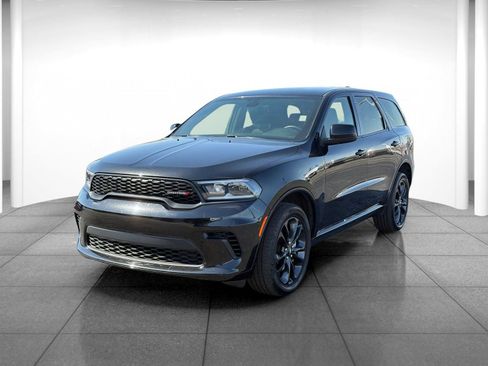 Used 2025 Dodge Durango GT AWD/4WD image 3