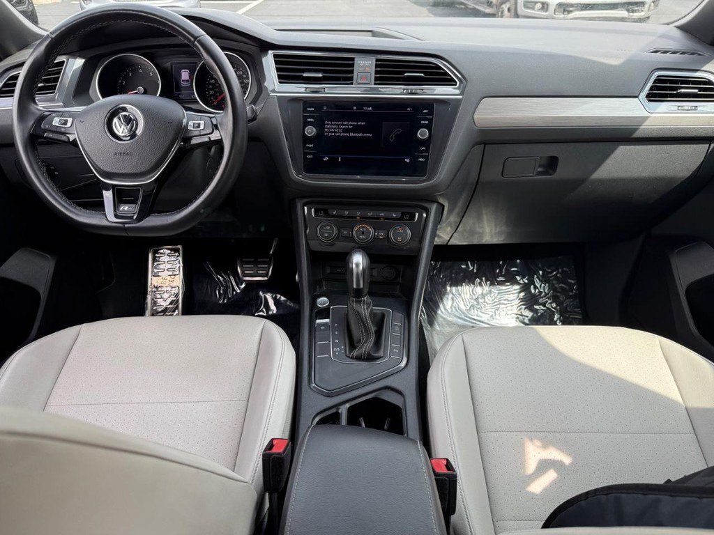 Used 2021 Volkswagen Tiguan SE R-Line FWD image 12