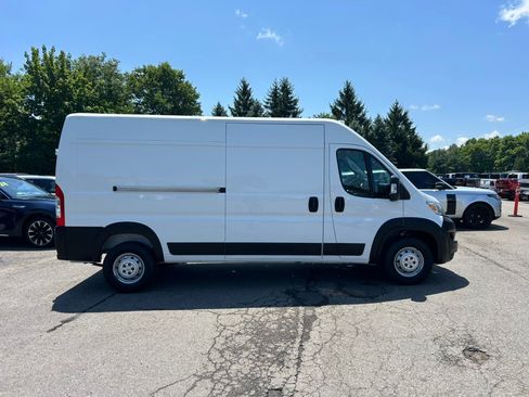 Used 2023 RAM ProMaster 2500 FWD image 7