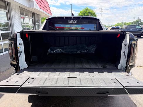Used 2023 GMC Hummer EV Edition 1 AWD/4WD image 10