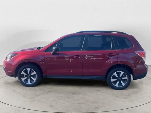 Used 2017 Subaru Forester 2.5i w/ Alloy Wheel Package image 2