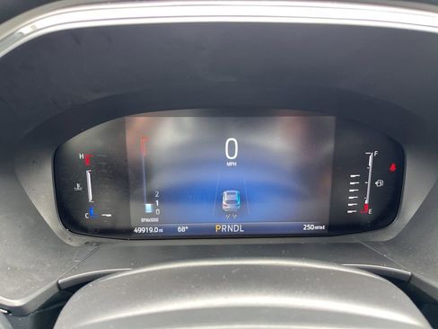 Used 2024 Ford Escape ST-Line w/ Cold Weather Package image 9