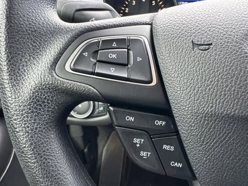 Used 2019 Ford Escape S image 24