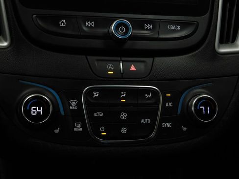Used 2023 Chevrolet Malibu LT FWD image 36