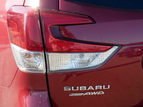 Used 2021 Subaru Forester Limited w/ Popular Package #3 image 17