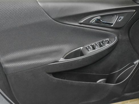 Used 2024 Chevrolet Malibu LT image 4