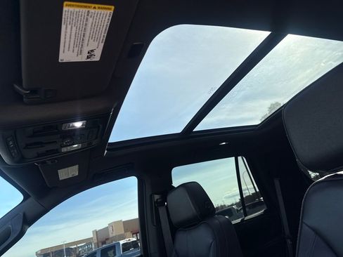 Used 2023 Chevrolet Tahoe RST w/ Luxury Package image 21