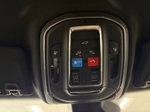 New 2026 Jeep Grand Cherokee Laredo image 20