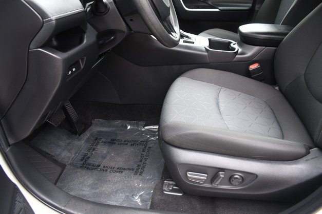 Certified 2025 Toyota RAV4 XLE AWD/4WD image 15