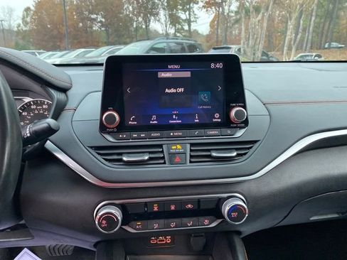 Used 2022 Nissan Altima 2.5 SR image 32