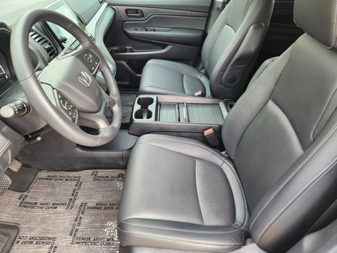 Certified 2024 Honda Odyssey EX-L image 13