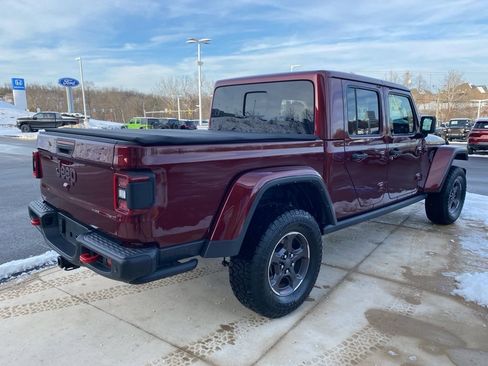 Certified 2022 Jeep Gladiator Rubicon w/ Cold Weather Group image 3