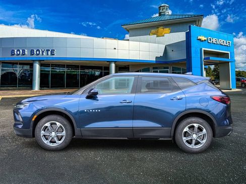 Used 2023 Chevrolet Blazer LT w/ Driver Confidence Package FWD image 7