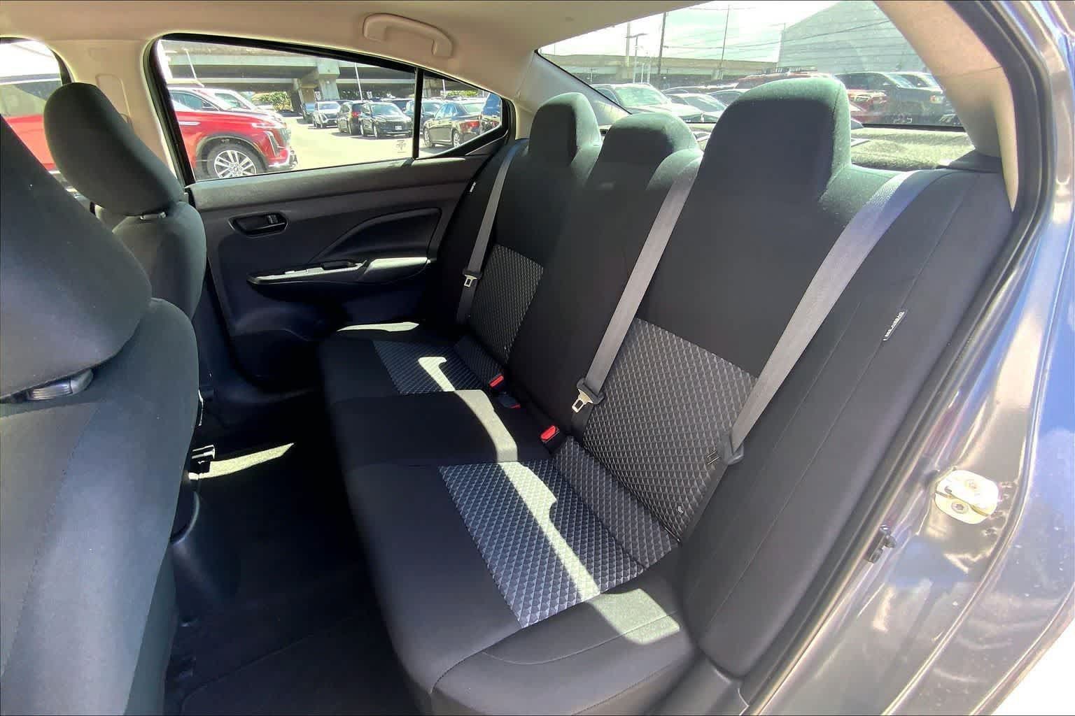 Used 2024 Nissan Versa S FWD image 29