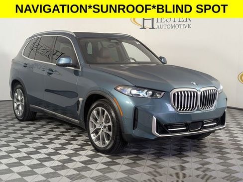 Used 2024 BMW X5 xDrive40i w/ Premium Package AWD/4WD image 2