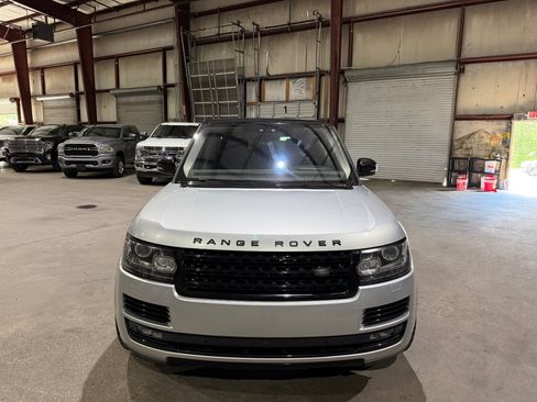 Used 2017 Land Rover Range Rover Supercharged AWD/4WD image 9