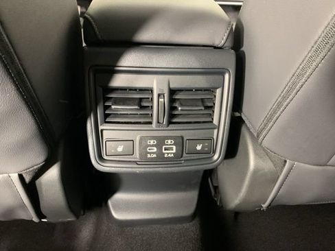 Used 2026 Subaru Outback Touring XT AWD/4WD image 32