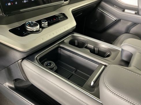 New 2027 Ford Expedition Max Active RWD image 20