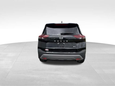 Used 2023 Nissan Rogue SV FWD image 6