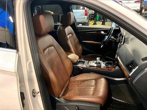 Used 2018 Audi Q5 2.0T Premium Plus w/ Premium Plus Package AWD/4WD image 11