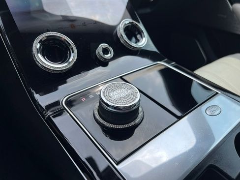 Used 2019 Land Rover Range Rover Velar R-Dynamic SE image 48