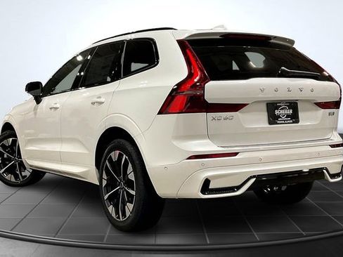 New 2026 Volvo XC60 B5 Plus w/ Climate Package image 4