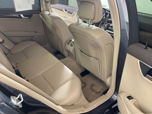Used 2014 Mercedes-Benz C 300 4MATIC Sedan image 20