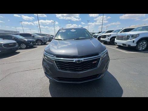 Certified 2023 Chevrolet Equinox RS FWD image 3