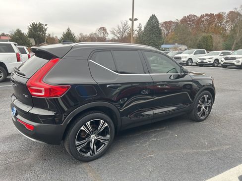 Used 2021 Volvo XC40 T5 Inscription w/ Advanced Package image 6