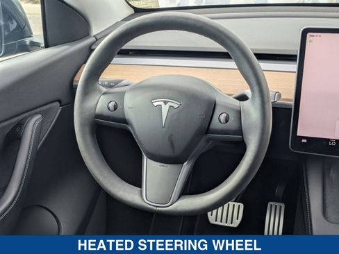 Used 2022 Tesla Model Y Performance AWD/4WD image 17