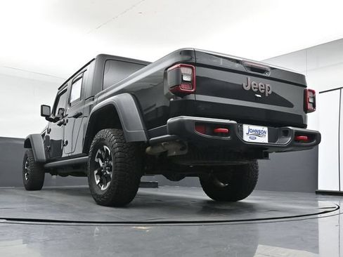Used 2024 Jeep Gladiator Rubicon w/ Technology Group AWD/4WD image 30