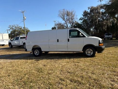 New 2025 Chevrolet Express 2500 Extended w/ Driver Convenience Package RWD image 18