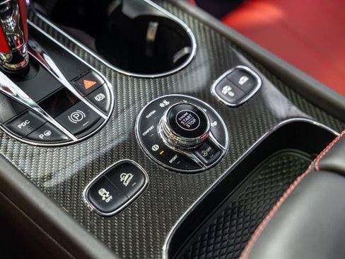 Used 2023 Bentley Bentayga AWD/4WD image 45